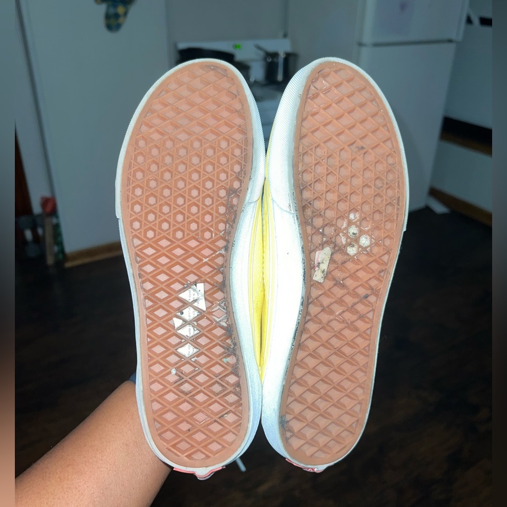 Vans - Picture 6 of 6